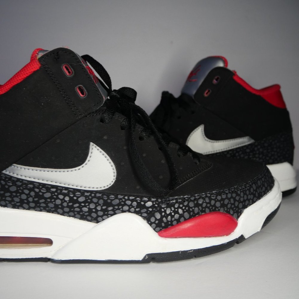 NIKE AIR FLIGHT CLASSIC 'BRED'